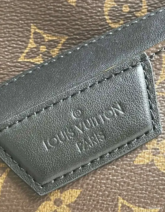 Fake Louis Bags DISCOVERY LOUIS VUITTON BACKPACK 0703